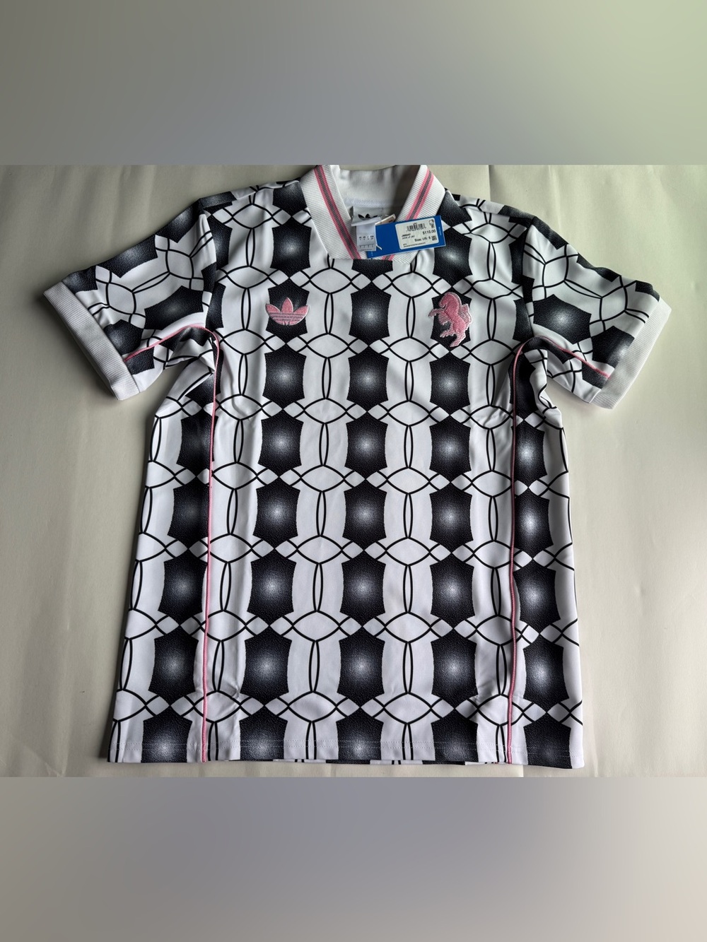 Adidas [S] Juventus Turin Oversized Lifestyler Jersey White/Black/Pink JM9447